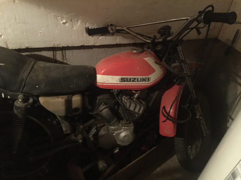 Illustration for article titled Basement Find: Help Me Identify This Bike!